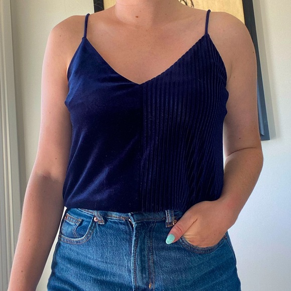 Velvet cami - Picture 1 of 3